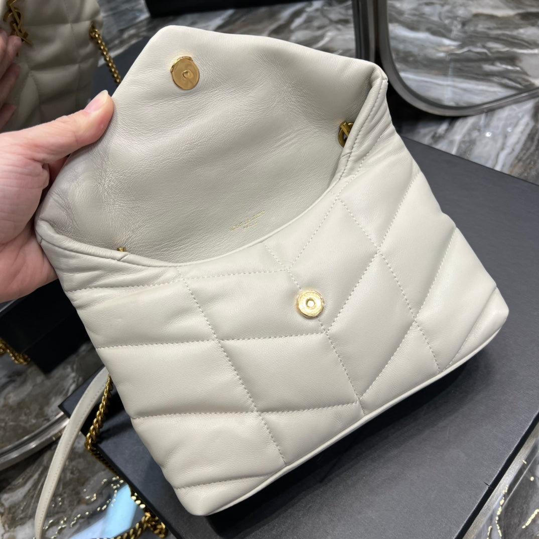 2025 Bag Classic Envelope Bag W3929