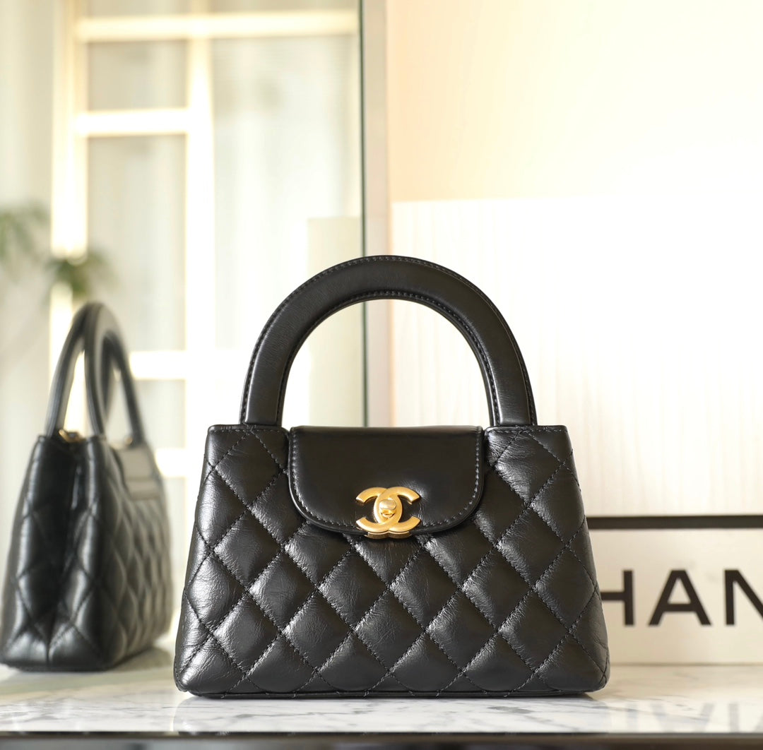 2025 Bag Stylish Top-handle Bag W39115