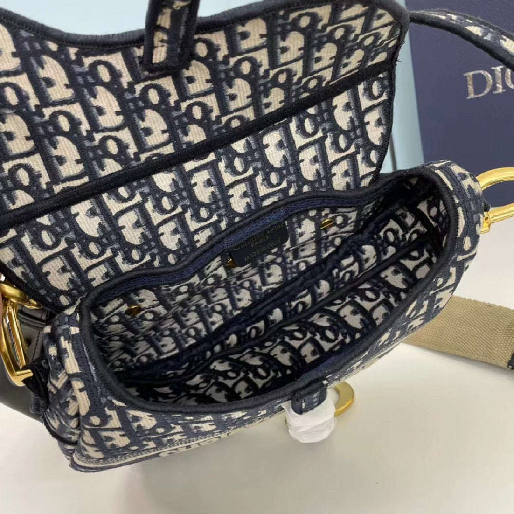 2025 Bag Saddle Bag With Strap D1