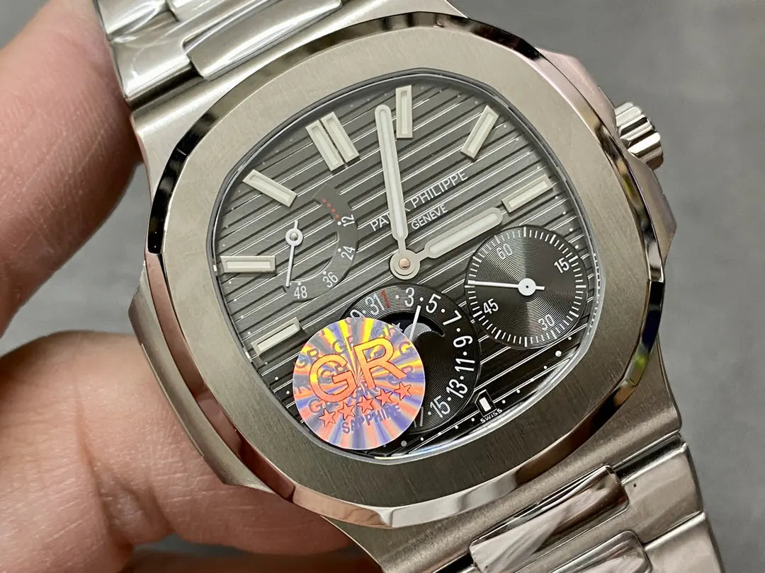CLASSIC Nautilus Moon Phase Stainless Steel 5712 1A 001 40mm