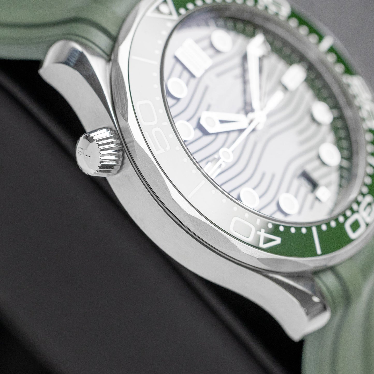 Seamaster Diver 210.32.42.20.10.001