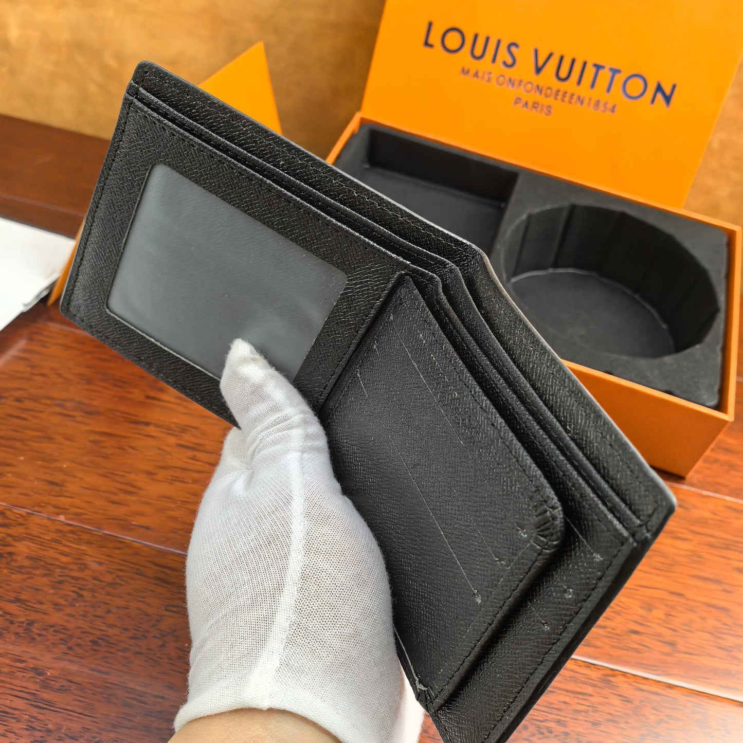 2025 L Home Classic Double Buckle Black Grid Belt + Wallet Set