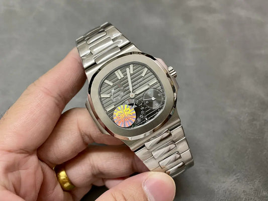 CLASSIC Nautilus Moon Phase Stainless Steel 5712 1A 001 40mm