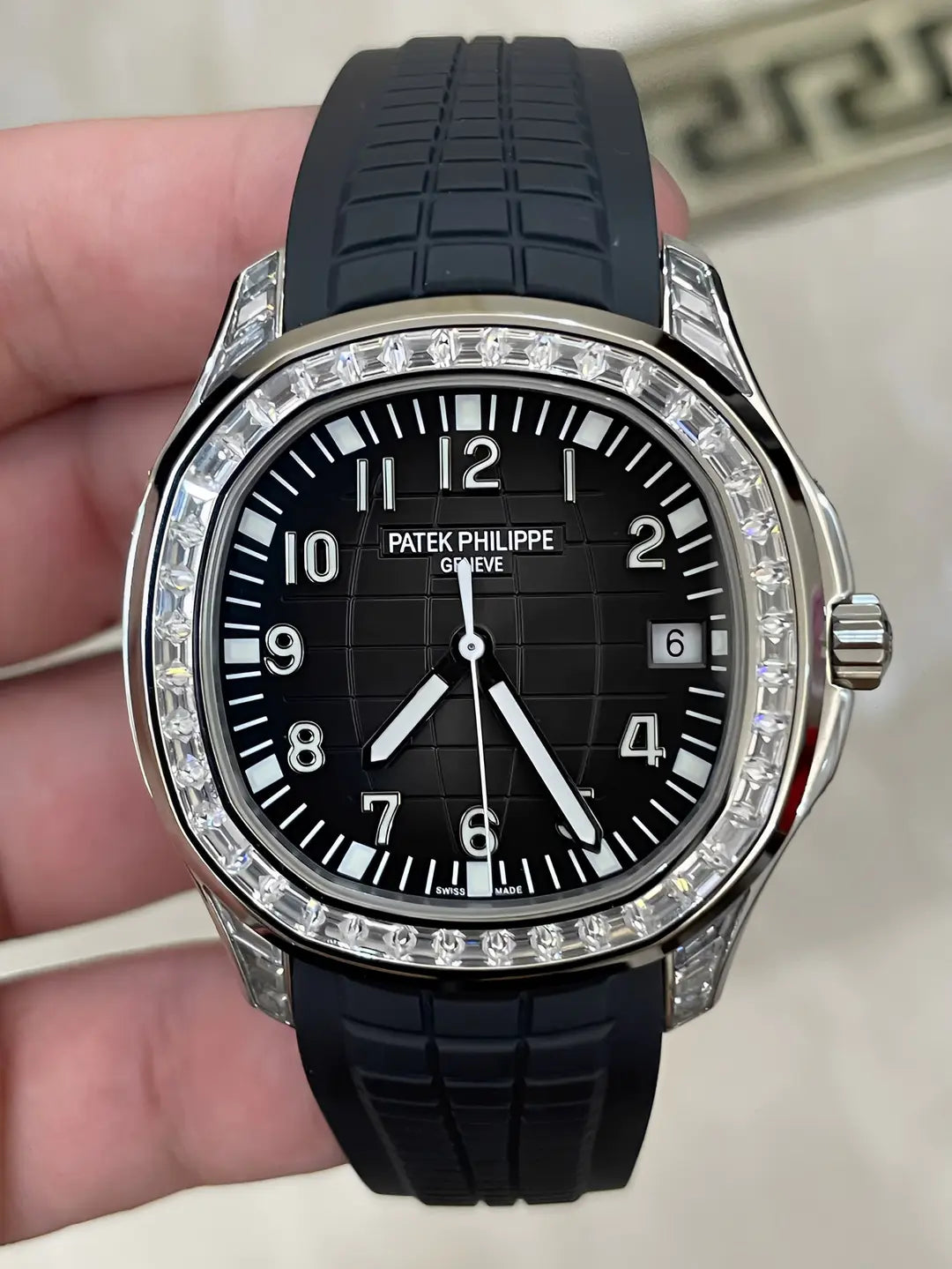 CLASSIC Aquanaut 5167 300G 010 Black & Green & Brown 40mm