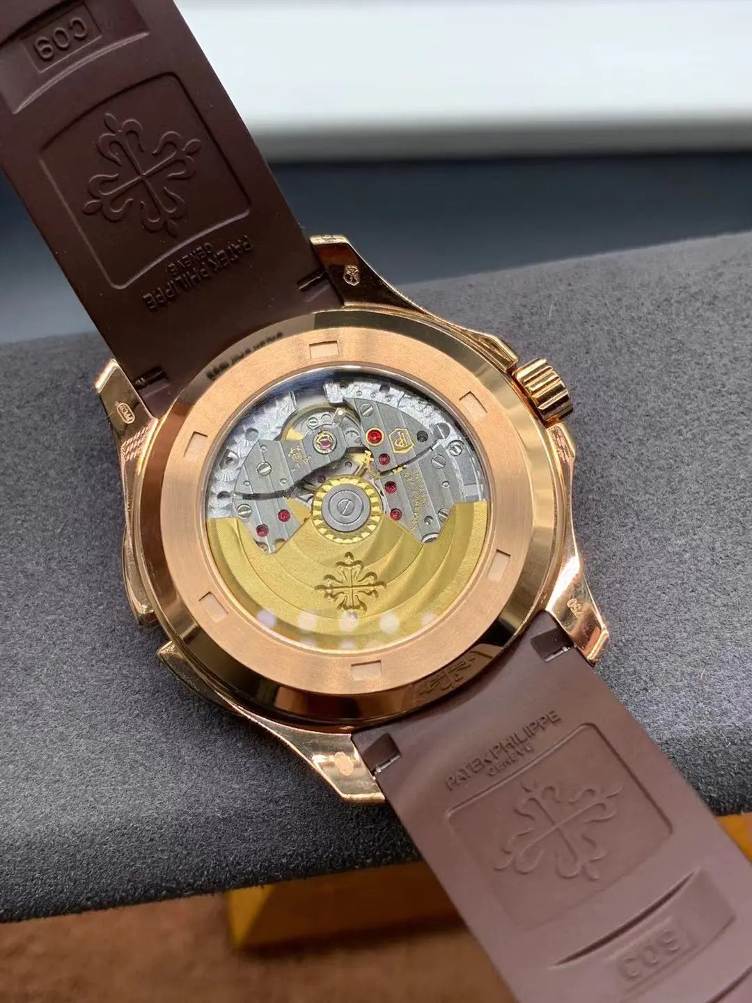 Replica CLASSIC Aquanaut 5164R 001 Travel Time Rose Gold Mens Watch