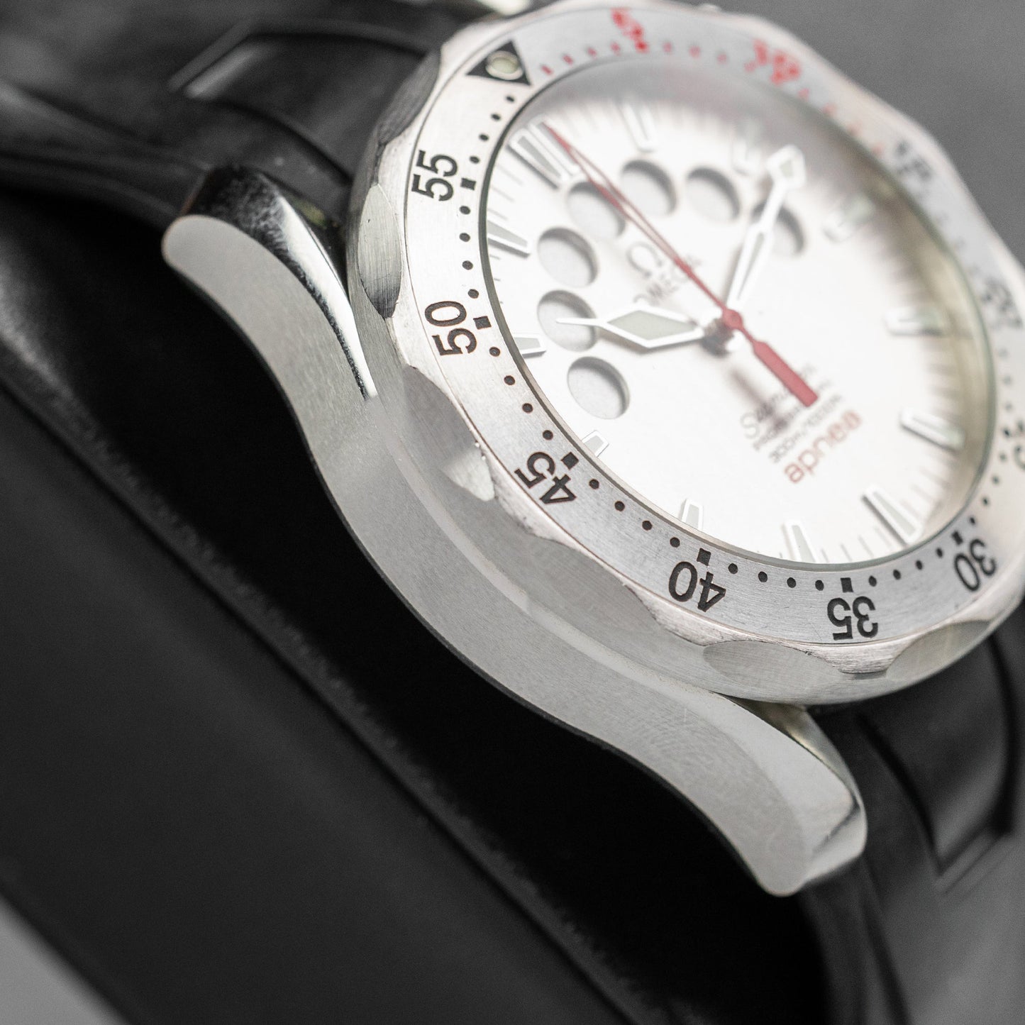 Seamaster Apnea 2595.30.00