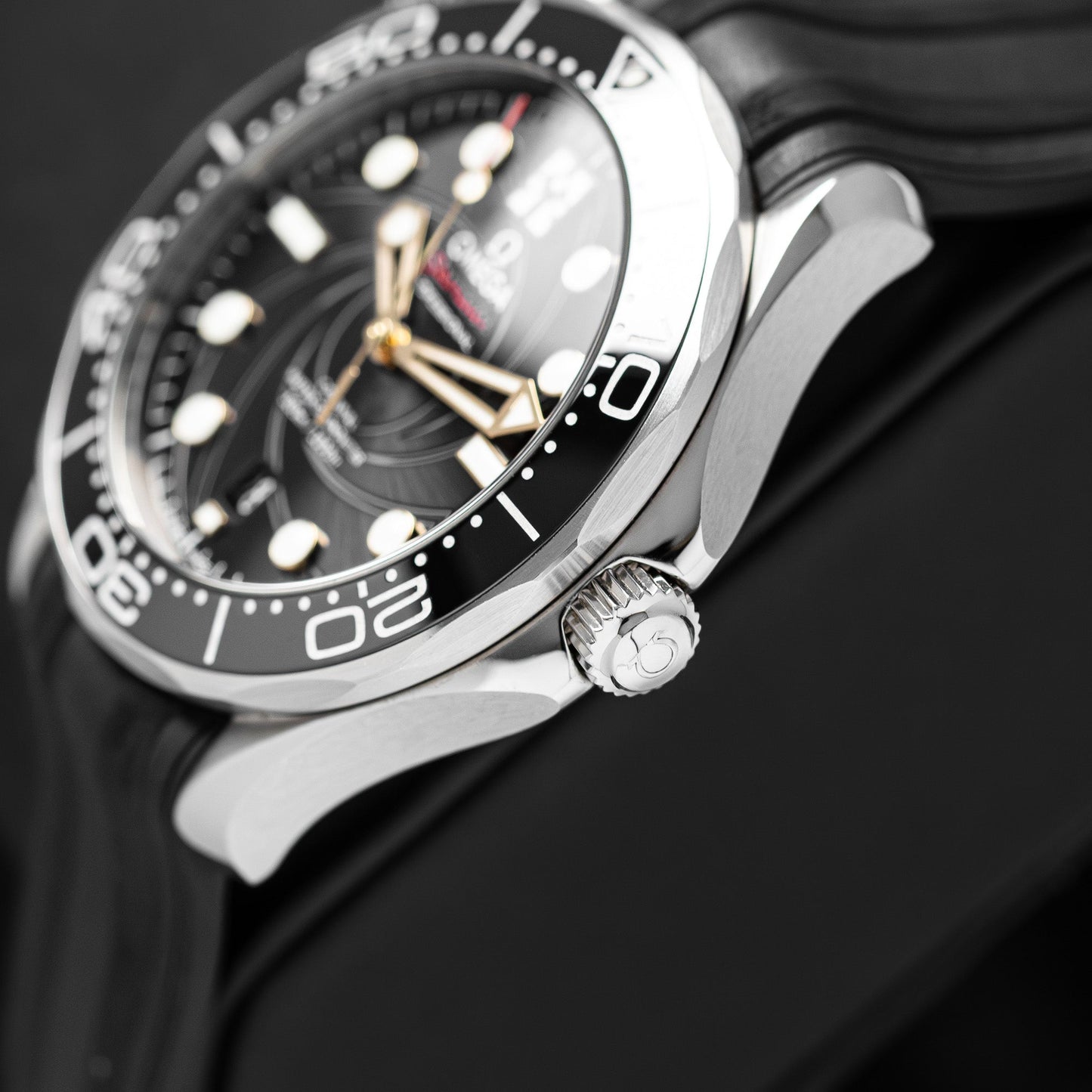 Seamaster James Bond 210.22.42.20.01.004