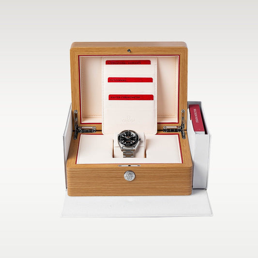 Seamaster Planet Ocean 21530402001001