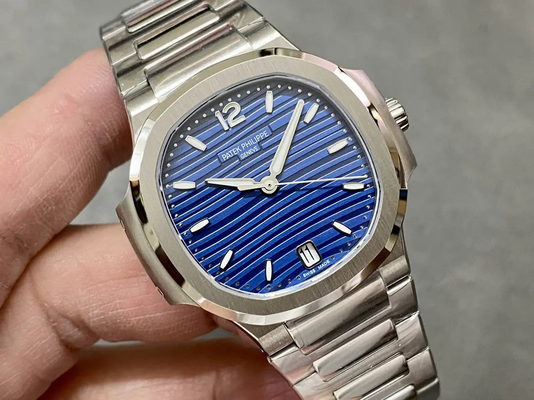 CLASSIC Ladies Nautilus Blue Dial and Grey Dial 7118 1A 001 35.2mm