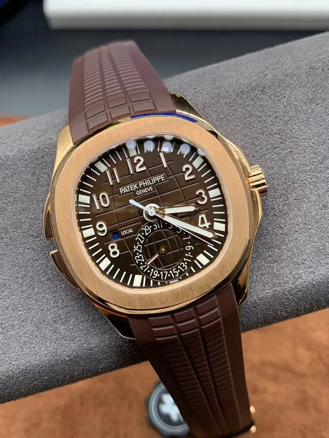 Replica CLASSIC Aquanaut 5164R 001 Travel Time Rose Gold Mens Watch