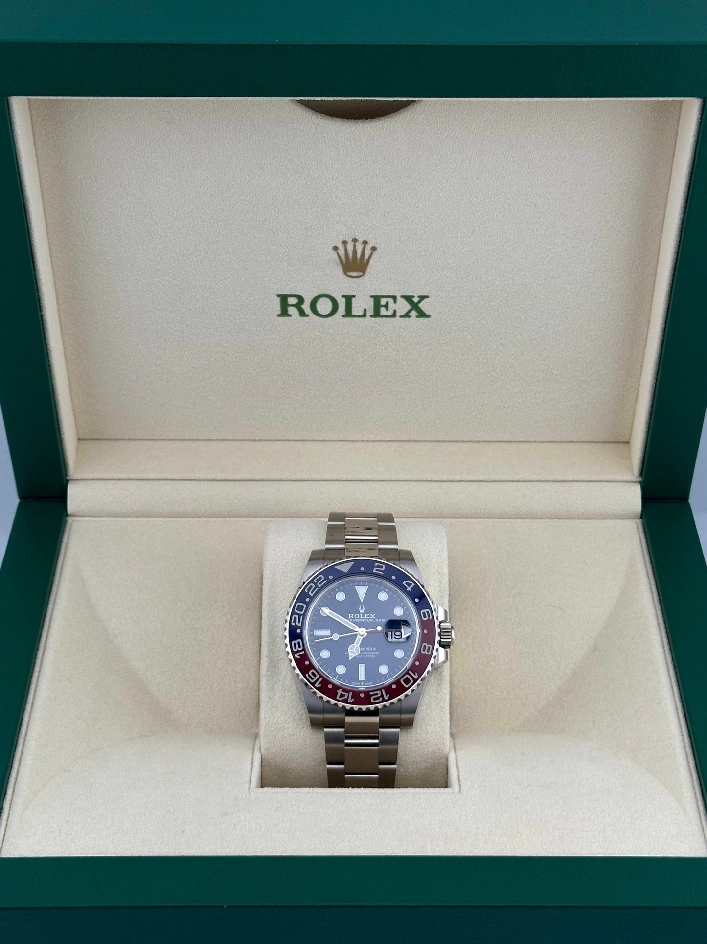 2025 Watch GMT-Master II 126719BLRO 'Pepsi' White Gold Blue Dial (2021)